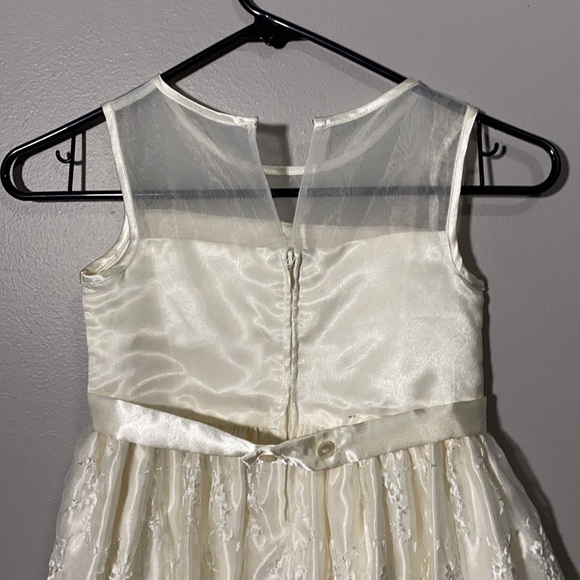 formal dress - Picture 4 of 5